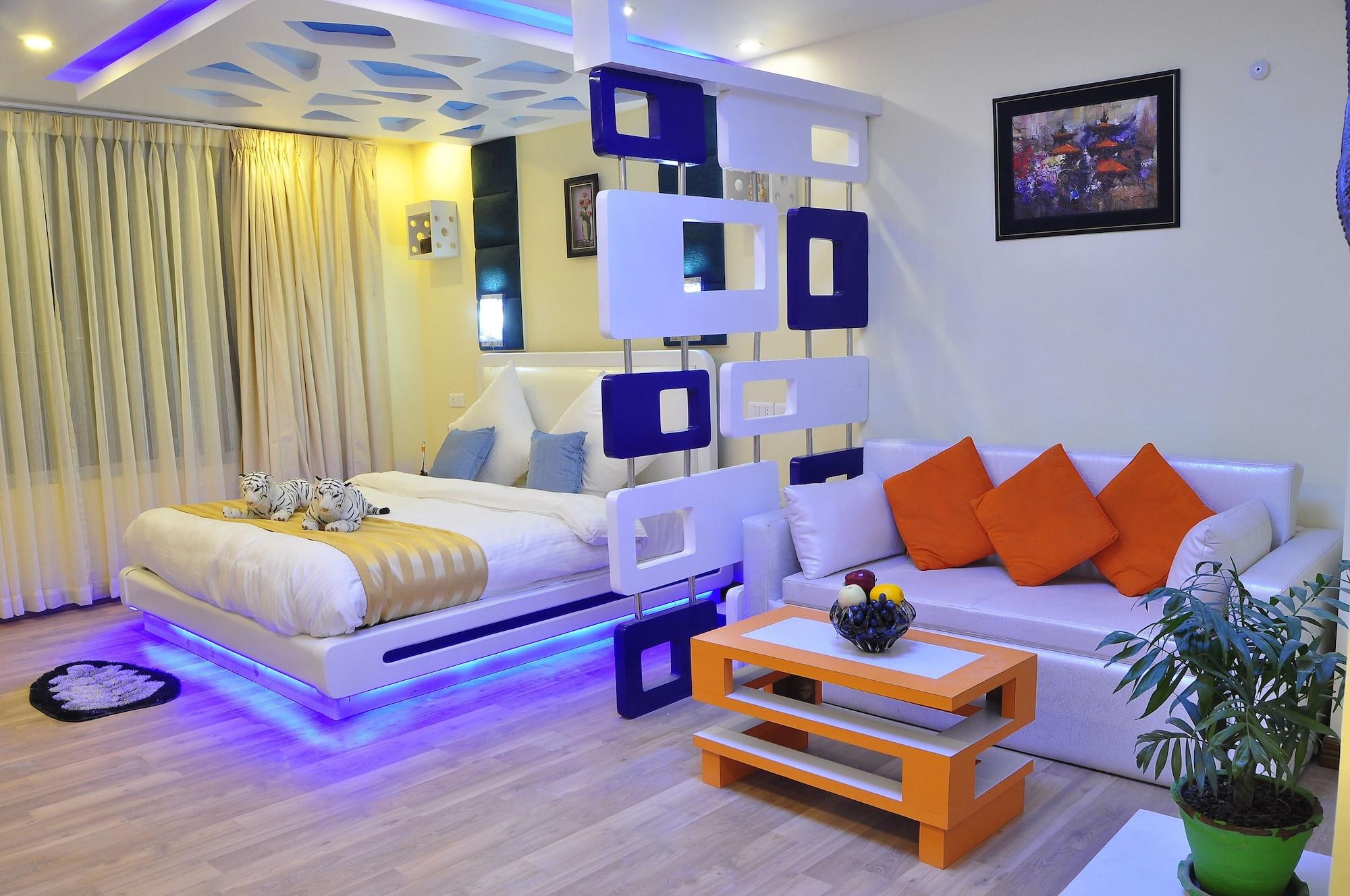 รอยัล เพนกวิน บูทิก โฮเต็ล แอนด์ สปา Hotel กาฐมาณฑุ ภายนอก รูปภาพ
