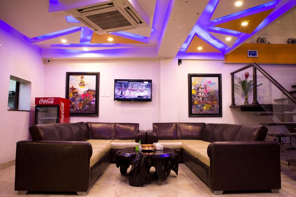 รอยัล เพนกวิน บูทิก โฮเต็ล แอนด์ สปา Hotel กาฐมาณฑุ ภายนอก รูปภาพ