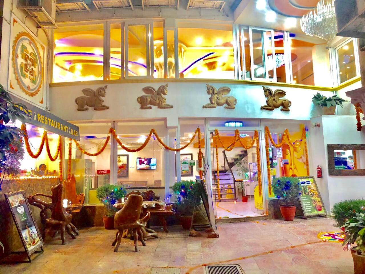 รอยัล เพนกวิน บูทิก โฮเต็ล แอนด์ สปา Hotel กาฐมาณฑุ ภายนอก รูปภาพ